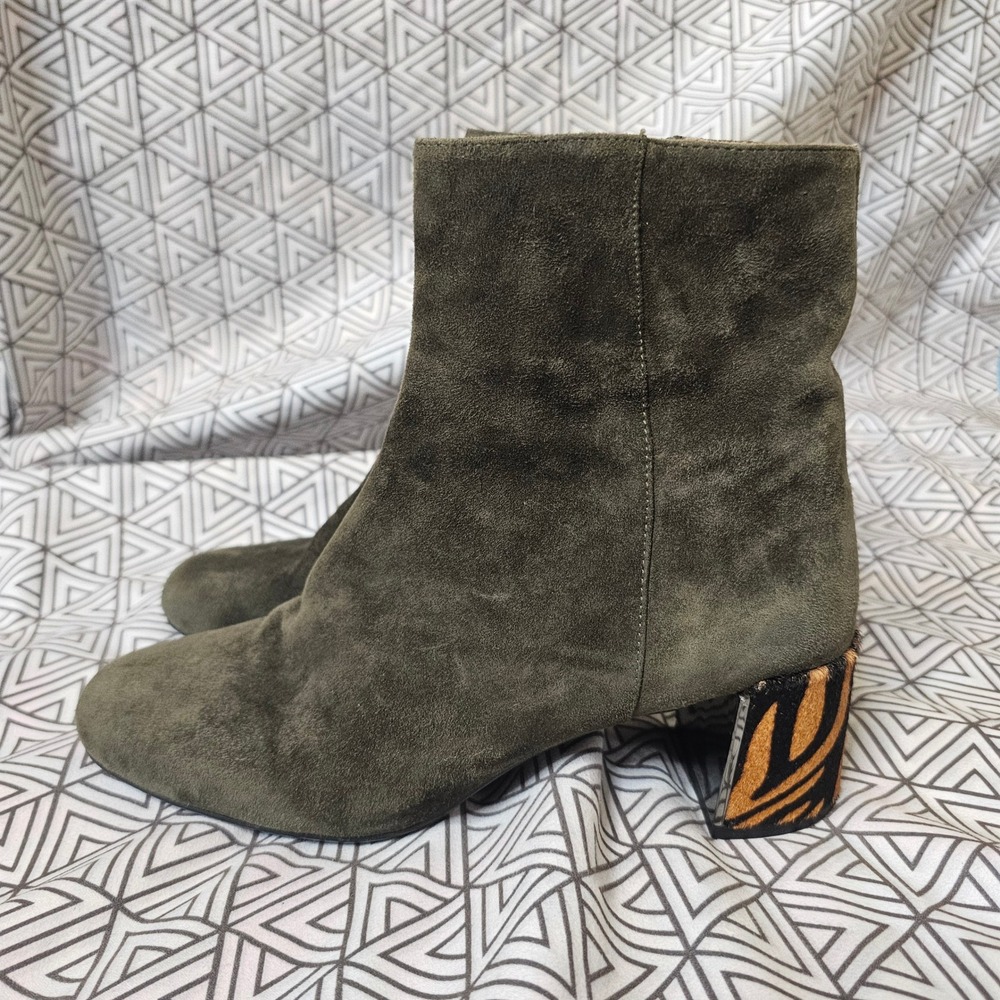 Lola Cruz Olive Green Suede Tiger Print Calf Hair Heel Ankle Boots 38